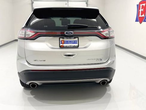 Used 2018 Ford Edge Titanium w/ Technology Package image 9