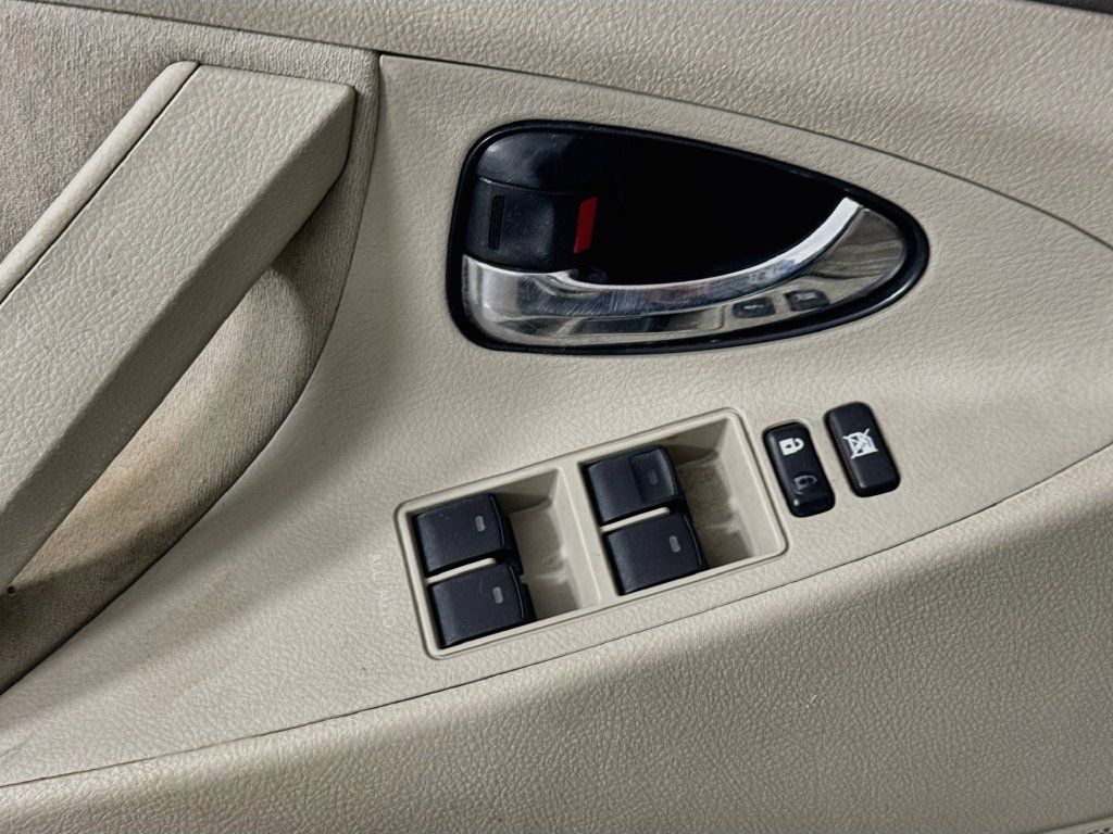 Used 2011 Toyota Camry LE w/ LE Extra-Value Pkg FWD image 19