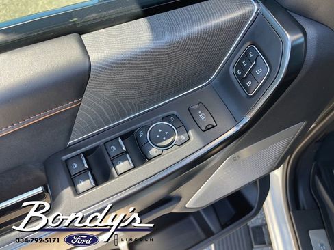 Used 2024 Ford F250 Platinum w/ FX4 Off-Road Package image 8