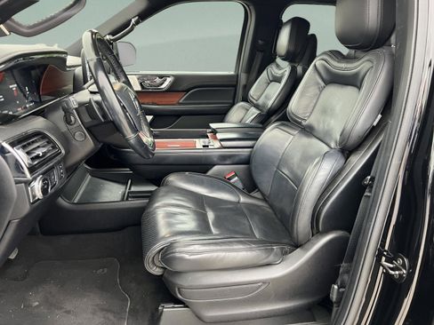 Used 2018 Lincoln Navigator L Reserve w/ Technology Package AWD/4WD image 29