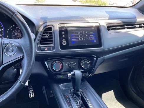 Used 2019 Honda HR-V Sport image 7