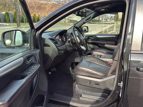 Used 2020 Dodge Grand Caravan GT FWD image 22