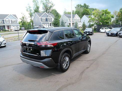Used 2023 Nissan Rogue S AWD/4WD image 6