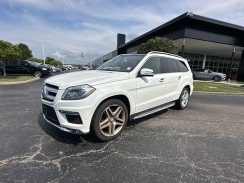 Used 2014 Mercedes-Benz GL 550 4MATIC image 6
