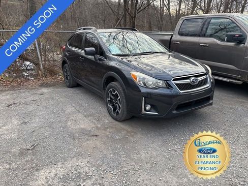 Used 2017 Subaru Crosstrek 2.0i Premium w/ Popular Package #2 image 3