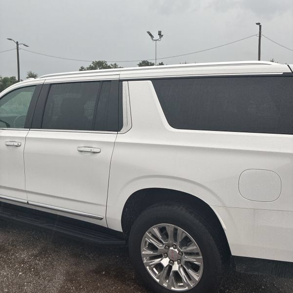 Used 2025 GMC Yukon XL Denali AWD/4WD image 7