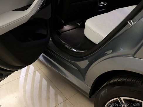 Certified 2025 BMW X6 xDrive40i image 31