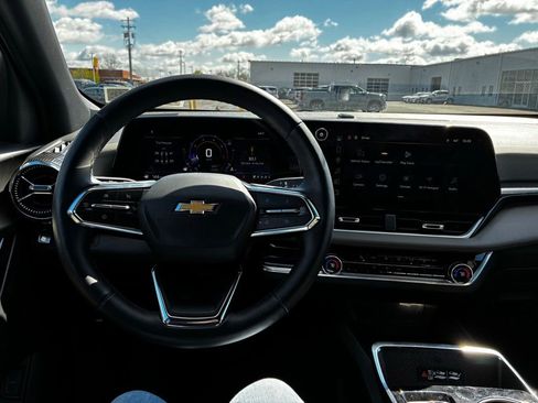 Used 2026 Chevrolet Equinox LT w/ Convenience Package II AWD/4WD image 22