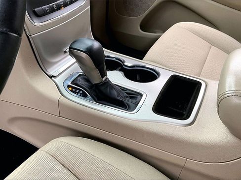 Used 2017 Jeep Grand Cherokee Laredo w/ Quick Order Package 23E image 17