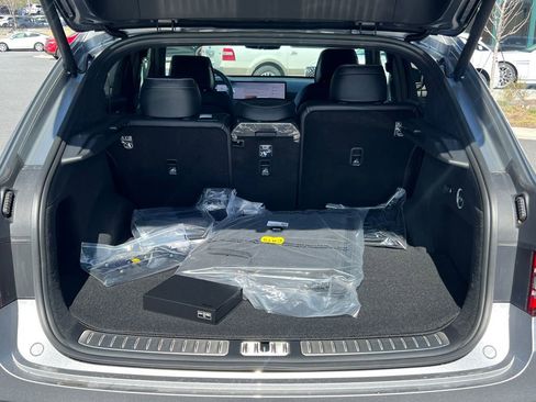 New 2026 Genesis GV80 3.5T e-SC AWD/4WD image 13