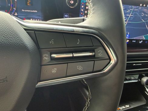 Used 2025 Chevrolet Traverse Z71 w/ Enhanced Driving Package image 22