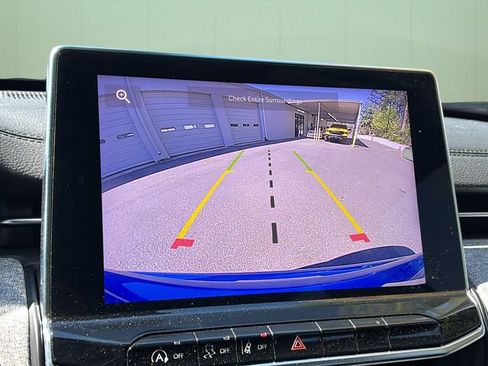 Used 2024 Jeep Compass Sport image 30