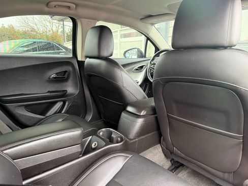 Used 2014 Chevrolet Volt Premium w/ Premium Trim Package image 21