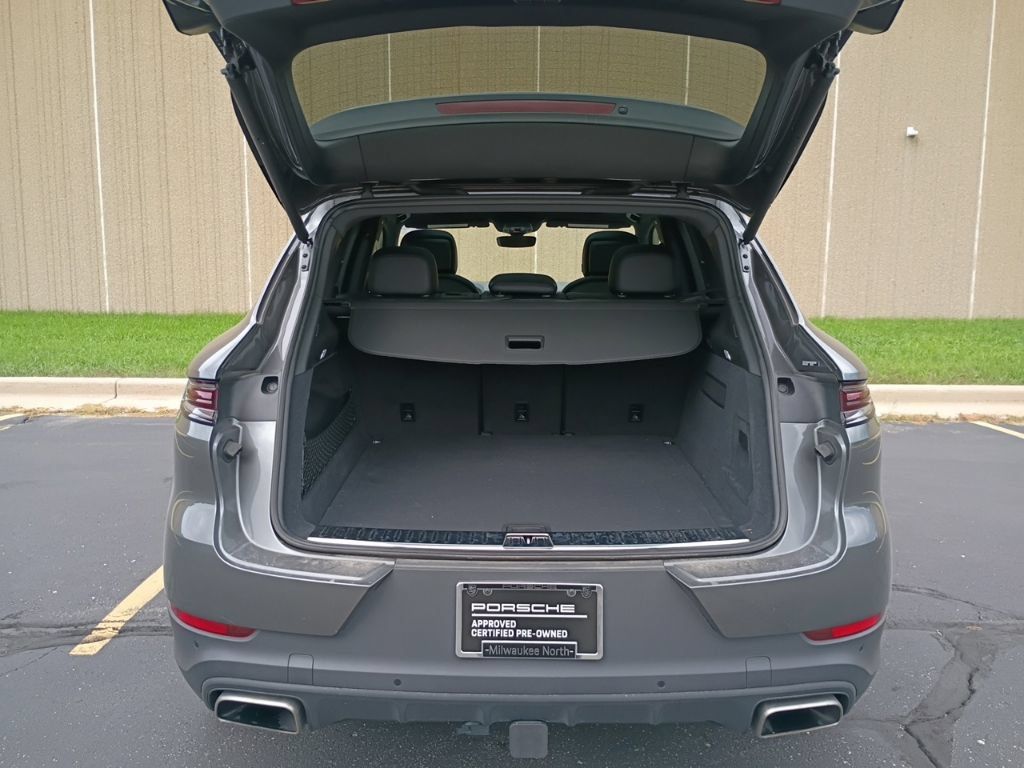Certified 2024 Porsche Cayenne AWD/4WD image 13