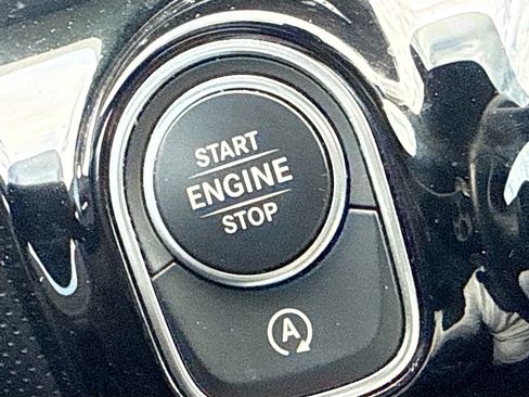 Used 2023 Mercedes-Benz CLA 250 w/ AMG Line image 35