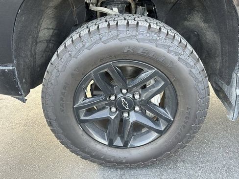 Certified 2022 Chevrolet Silverado 1500 LT Trail Boss image 31