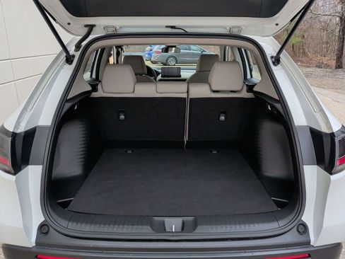 Used 2025 Honda HR-V LX image 7
