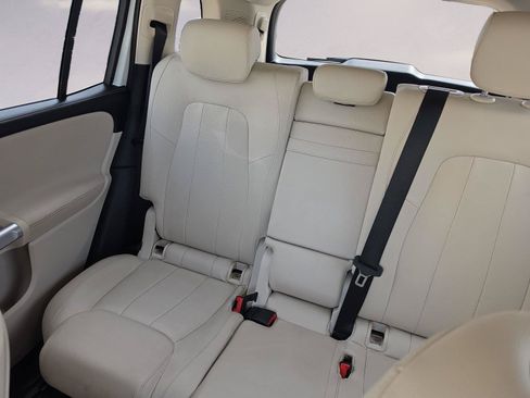 Used 2020 Mercedes-Benz GLB 250 image 13