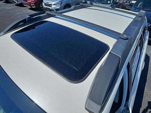 Used 2020 Subaru Outback Limited image 16