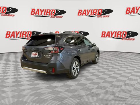 Used 2022 Subaru Outback Touring AWD/4WD image 8