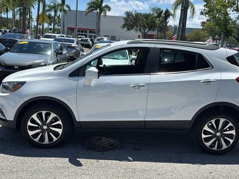 Used 2021 Buick Encore Preferred w/ Safety Package AWD/4WD image 4
