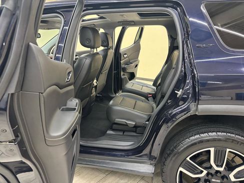 Used 2021 GMC Acadia SLT w/ Elevation Edition FWD image 30