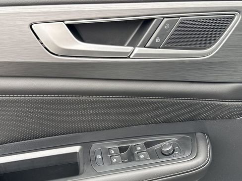 New 2026 Volkswagen Atlas Cross Sport SE image 25