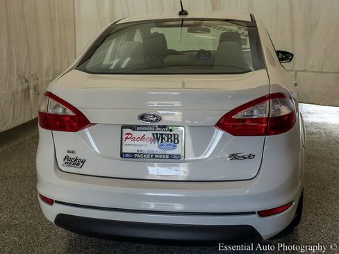 Used 2019 Ford Fiesta SE image 6