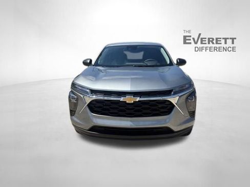 New 2026 Chevrolet Trax LS w/ Driver Confidence Package FWD image 2