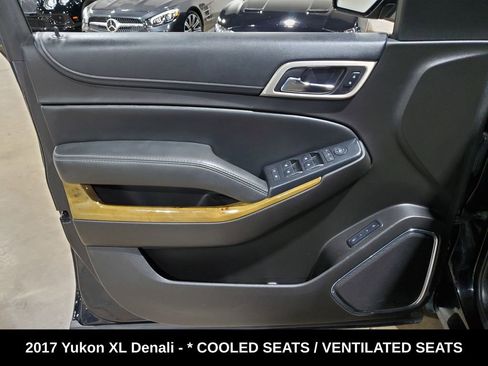 Used 2017 GMC Yukon XL Denali w/ Open Road Package AWD/4WD image 8