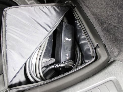 Used 2022 Jeep Grand Cherokee Trailhawk w/ Advanced Protech Group II image 40