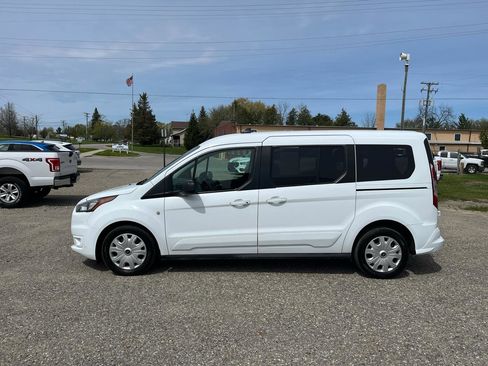 Used 2022 Ford Transit Connect XLT FWD image 2