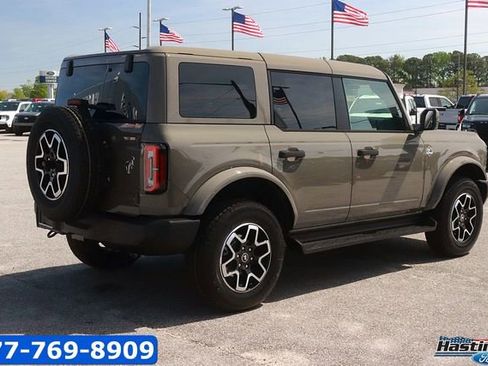 New 2026 Ford Bronco Outer Banks AWD/4WD image 5