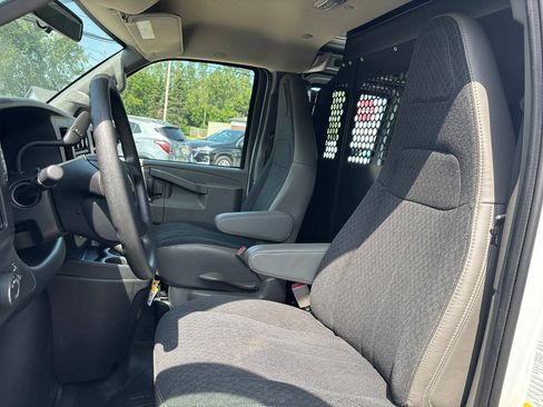 Used 2025 GMC Savana 2500 w/ Driver Convenience Package RWD image 11