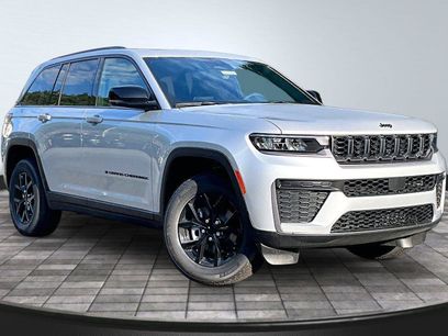 New 2026 Jeep Grand Cherokee Altitude