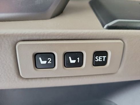 Used 2022 Lexus GX 460 Premium image 19