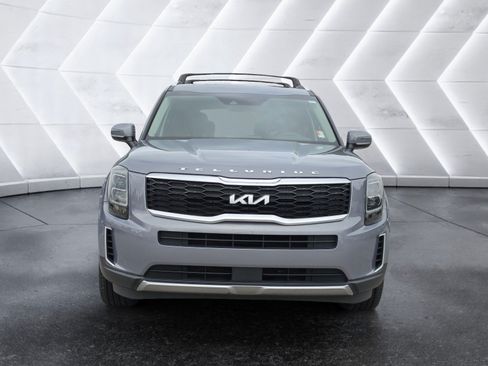 Used 2022 Kia Telluride EX w/ EX Premium Package FWD image 7
