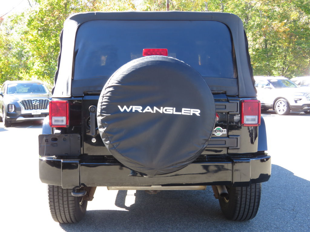 Used 2015 Jeep Wrangler Sport AWD/4WD image 6