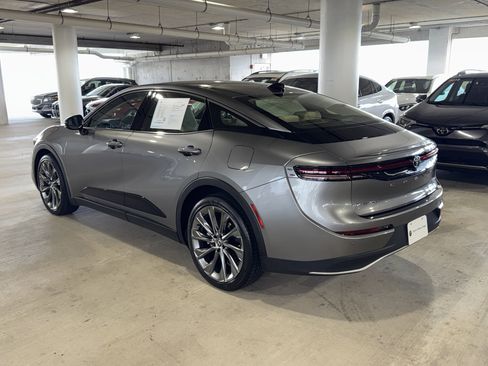 Used 2025 Toyota Crown Limited image 6