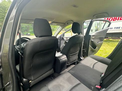 Used 2018 MAZDA MAZDA3 Sport image 7