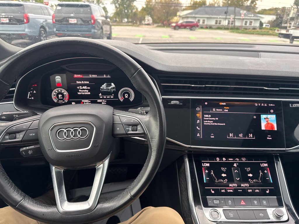Used 2021 Audi Q7 3.0T Premium w/ Convenience Package AWD/4WD image 16