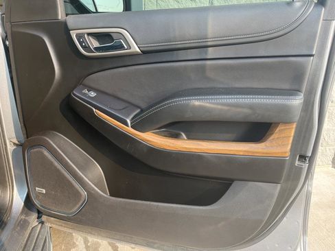 Used 2020 GMC Yukon XL Denali image 25