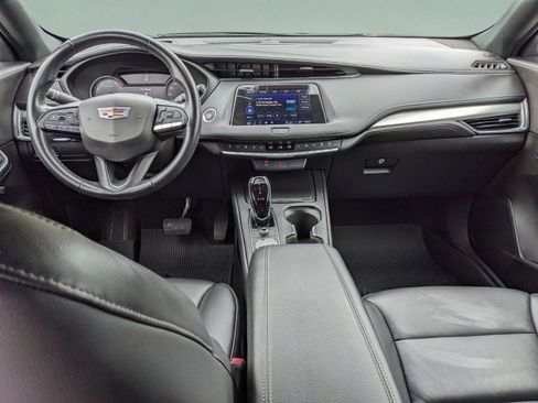 Used 2022 Cadillac XT4 Premium Luxury w/ Safety Alert Package image 17