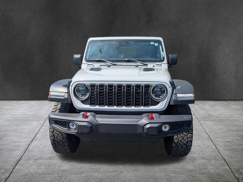 Used 2024 Jeep Wrangler Unlimited Rubicon AWD/4WD image 9