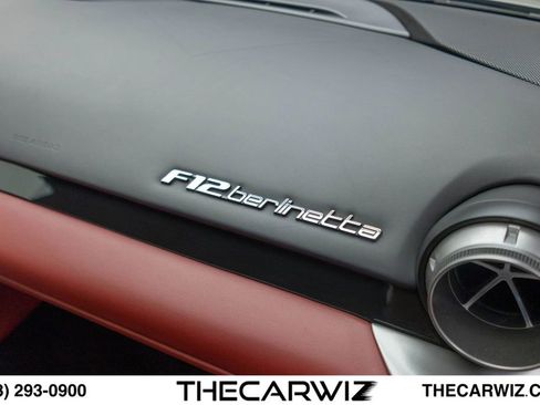 Used 2016 Ferrari F12 Berlinetta RWD image 92