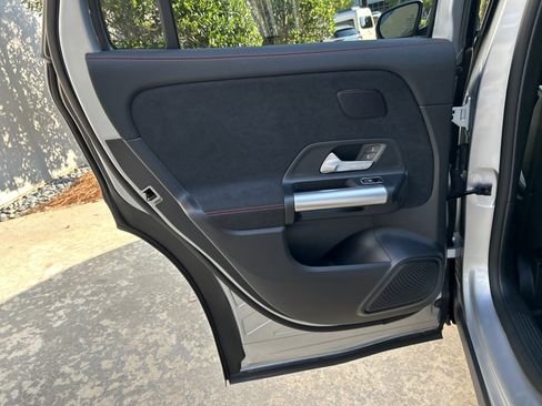 Certified 2025 Mercedes-Benz GLA 250 image 37
