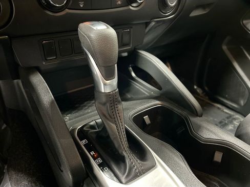 Used 2024 Nissan Frontier S w/ S Utility Package image 16