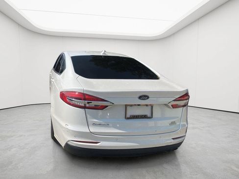 Used 2020 Ford Fusion SE FWD image 33