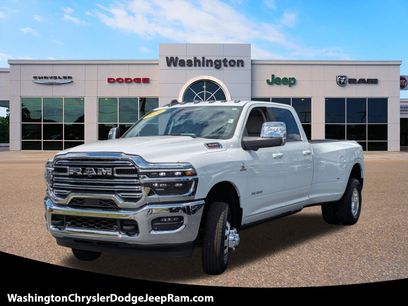New 2026 RAM 3500 Laramie w/ Max Tow Package