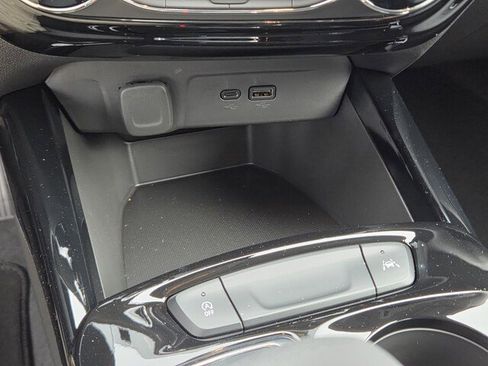 New 2026 Chevrolet Trax LT image 9